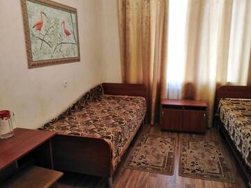 Двухместный номер с 2 отдельными кроватями и общей ванной комнатой в Отеле ЦМРСЛ Одесский санаторий Лермонтовский